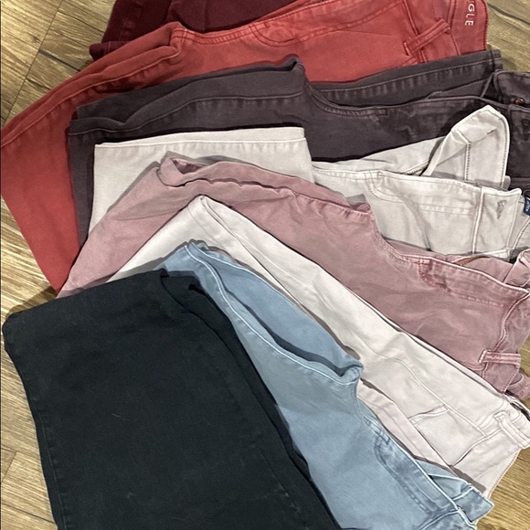 8 pairs American Eagle jeans- jegging style size 14 - Picture 2 of 2